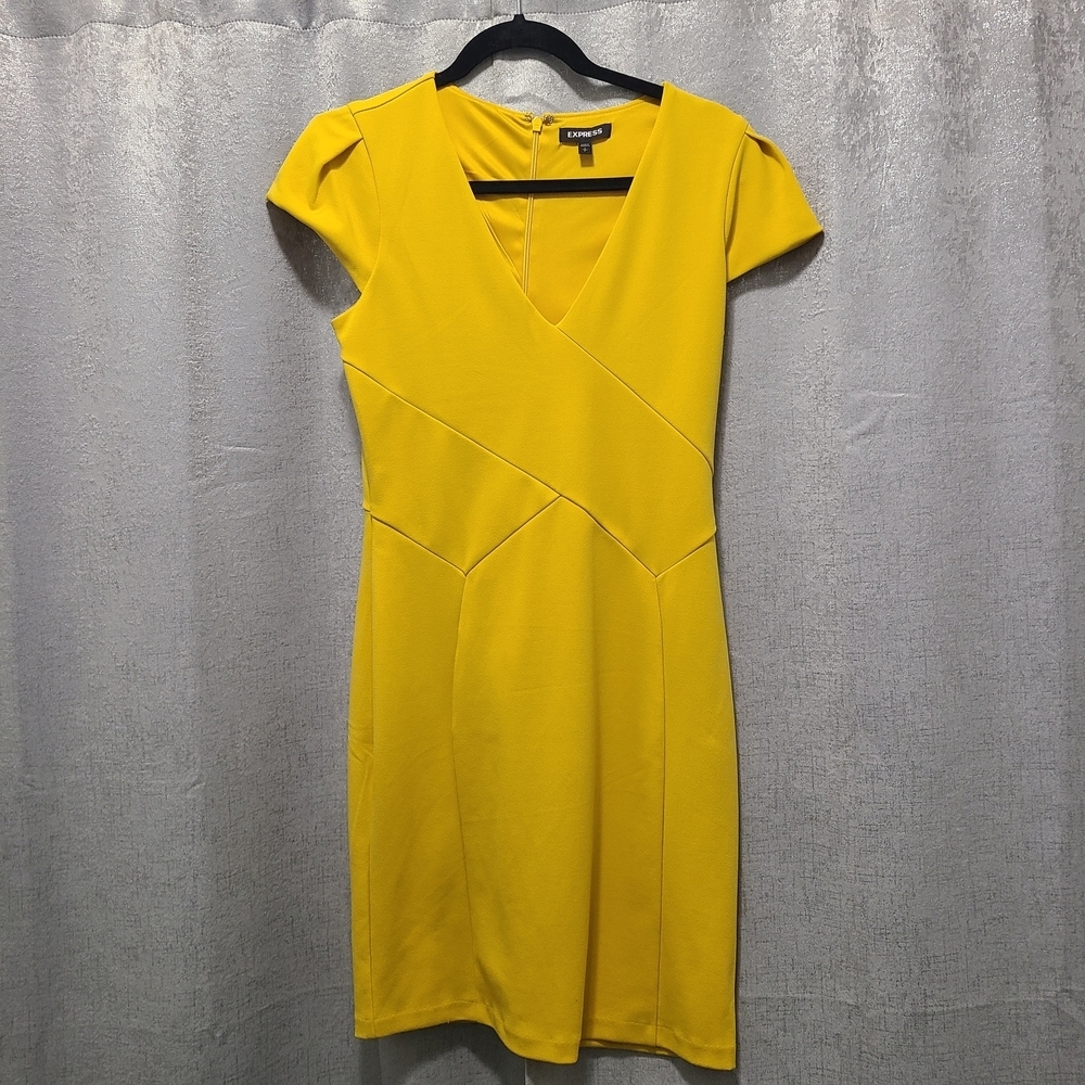 Express Yellow Tulip Sleeve Sheath dress‎ SMALL